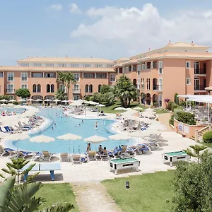 Aparthotel Grupotel Macarella &